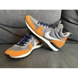 Nike Shoe Men size 7 Orange Gray Sneakers International Running Training Shoe